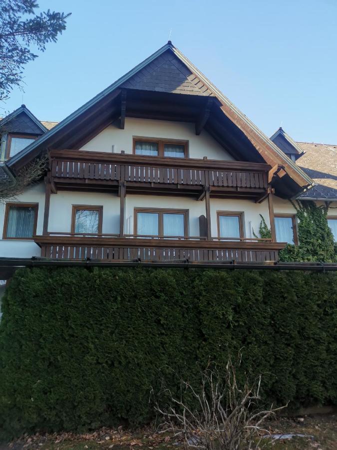 Pension Arkadenhof Лойперсдорф-бай-Фюрстенфельд Экстерьер фото