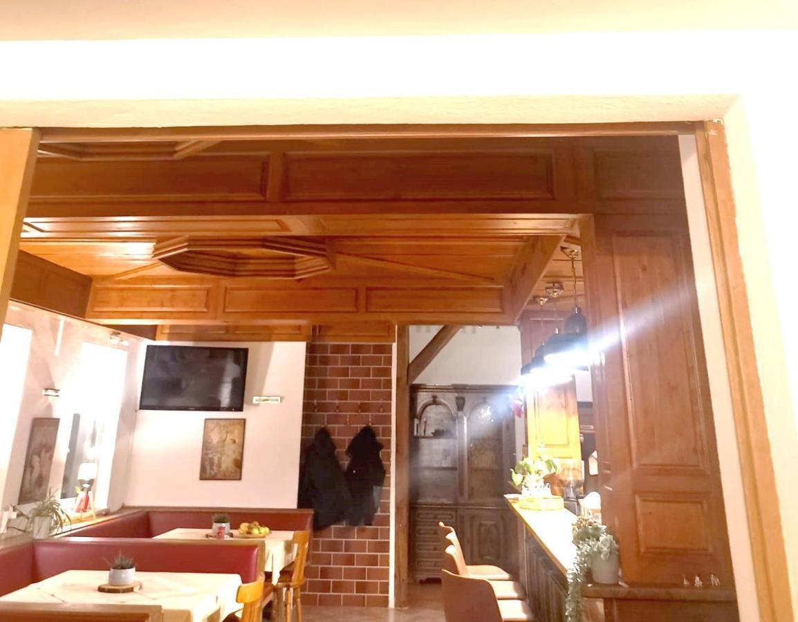 Pension Arkadenhof Лойперсдорф-бай-Фюрстенфельд Экстерьер фото