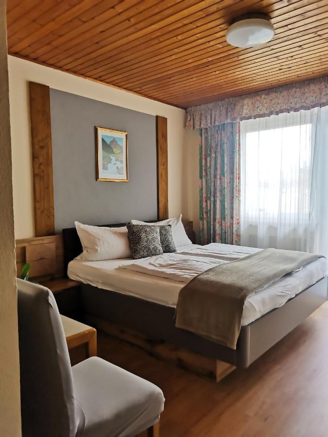 Pension Arkadenhof Лойперсдорф-бай-Фюрстенфельд Экстерьер фото