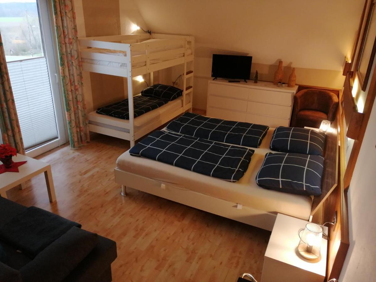 Pension Arkadenhof Лойперсдорф-бай-Фюрстенфельд Экстерьер фото